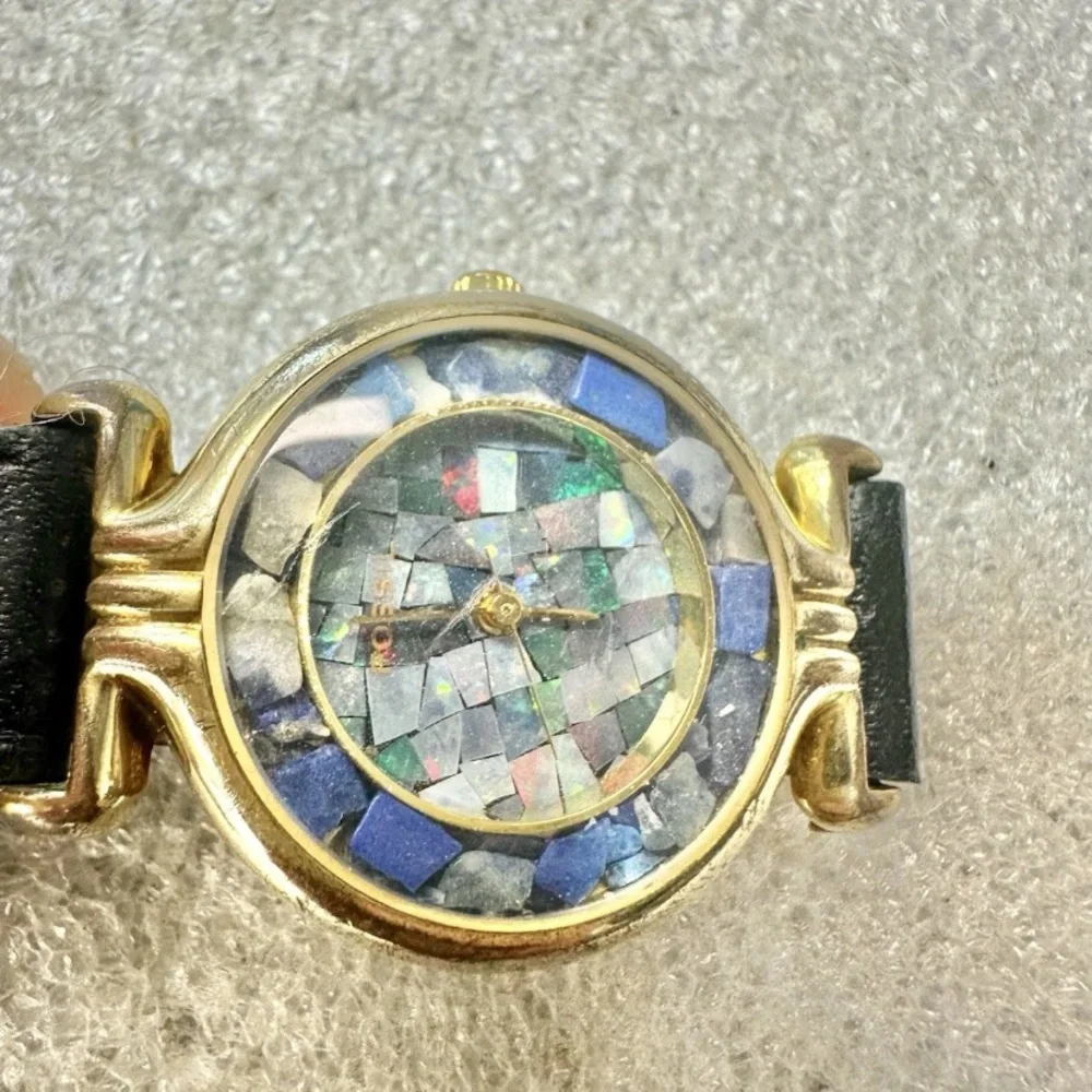 Fossil experience timeless